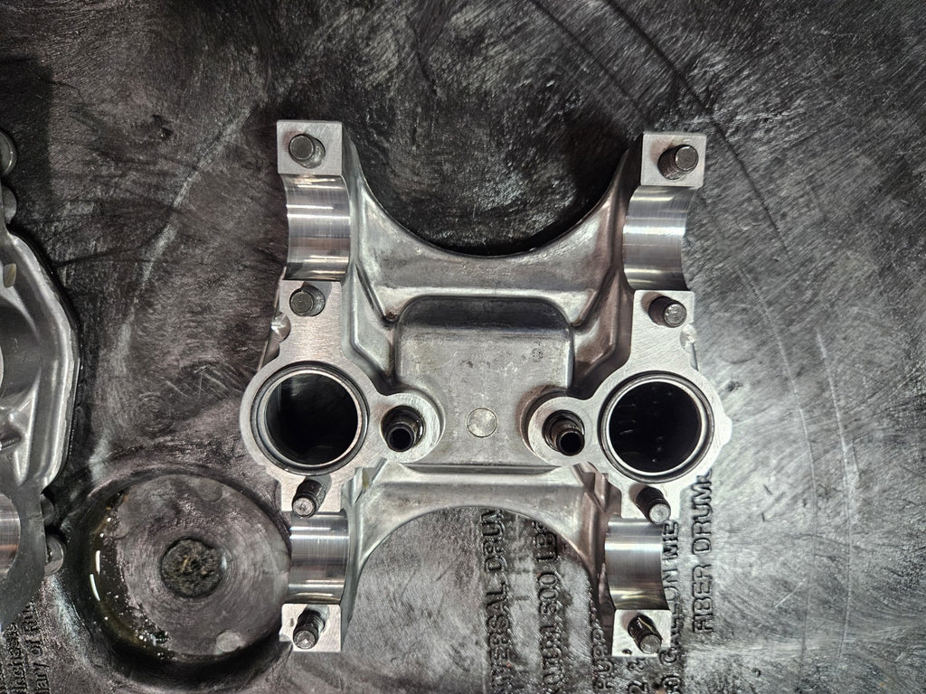 15-19 2015 BMW S1000RR Motor Engine OEM Cylinder Head 11127713134-06