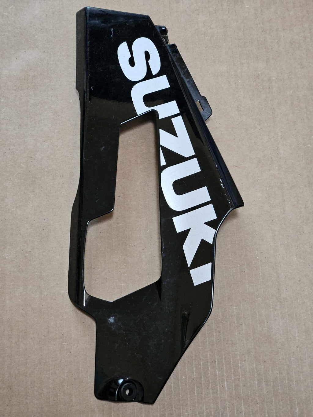 17-24 Suzuki GSXR1000 GSXR1000R Genuine OEM Left LH Lower Belly Fairing Panel