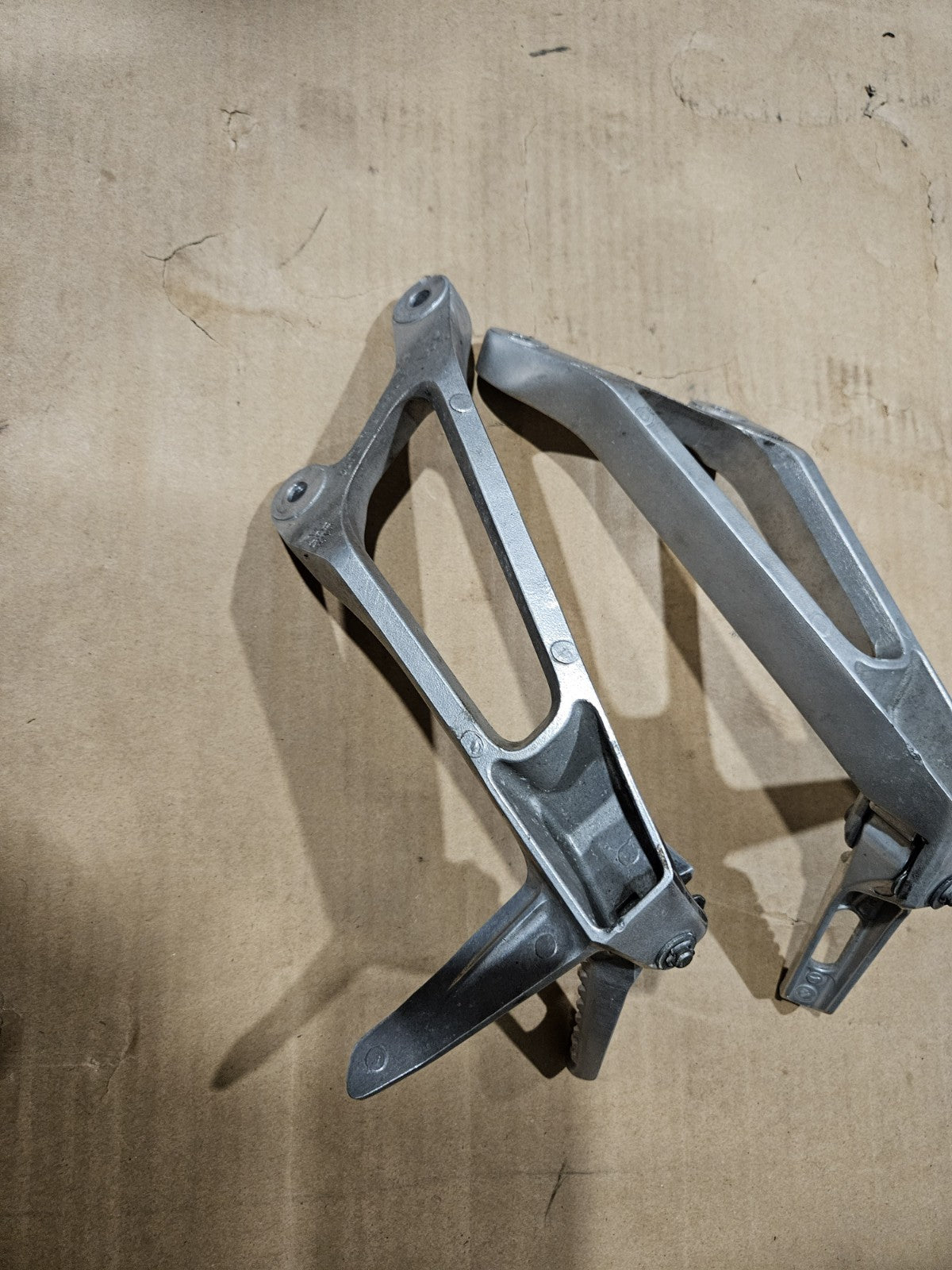 Honda CB1000R  2008–2017 OEM Rear Passenger Foot Pegs Set Left Right GENUINE