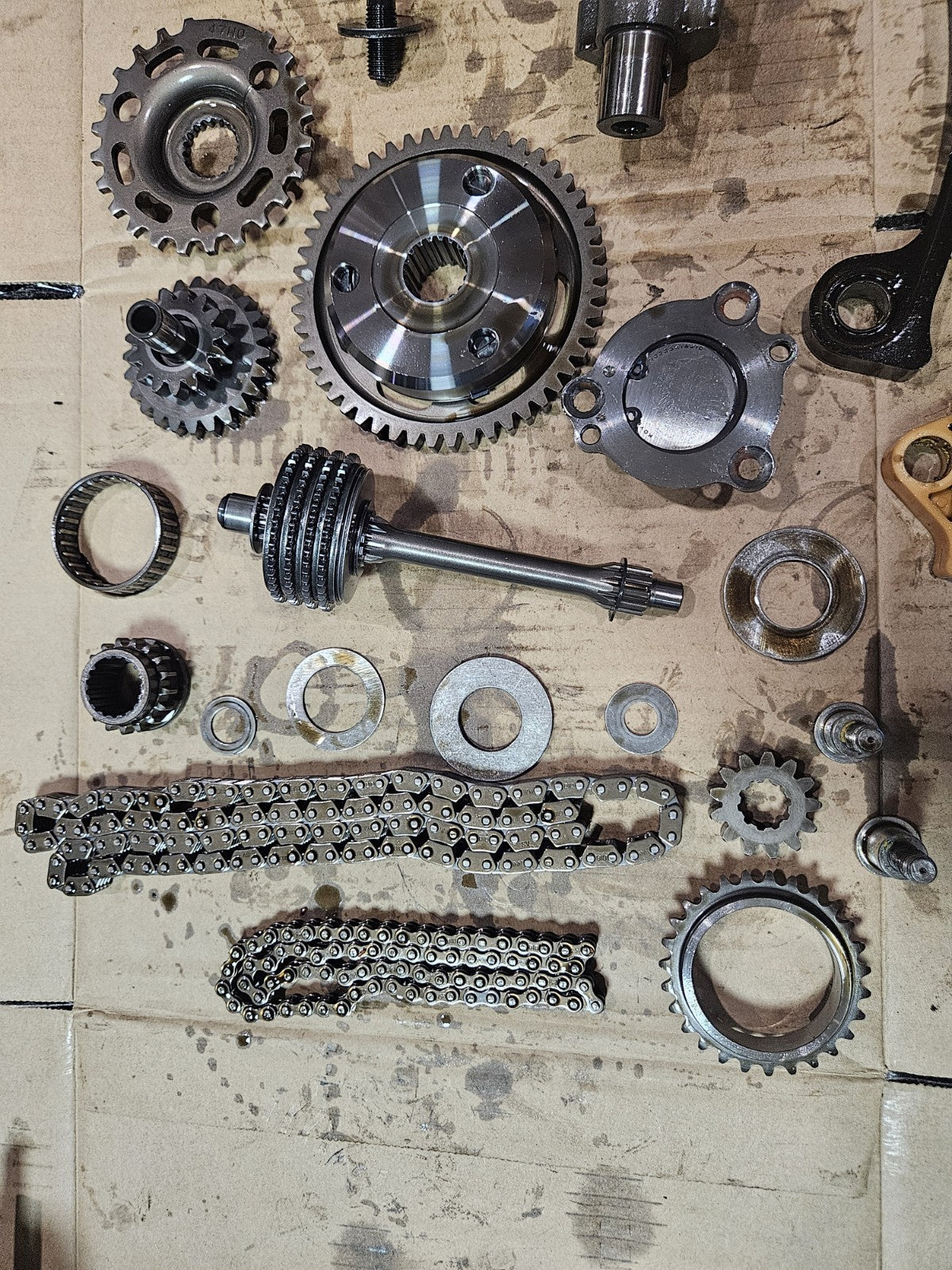 2015 12-16 Suzuki GSXR 1000 GSXR1000 Camshaft Cam Chain Guide, Misc. Gears OEM