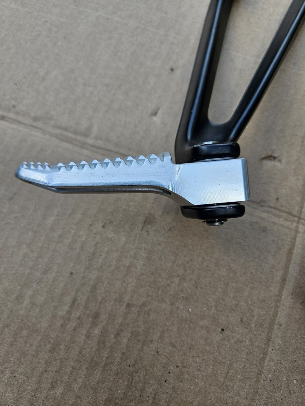 15-18 BMW S1000RR REAR BACK PASSENGER FOOT PEGS