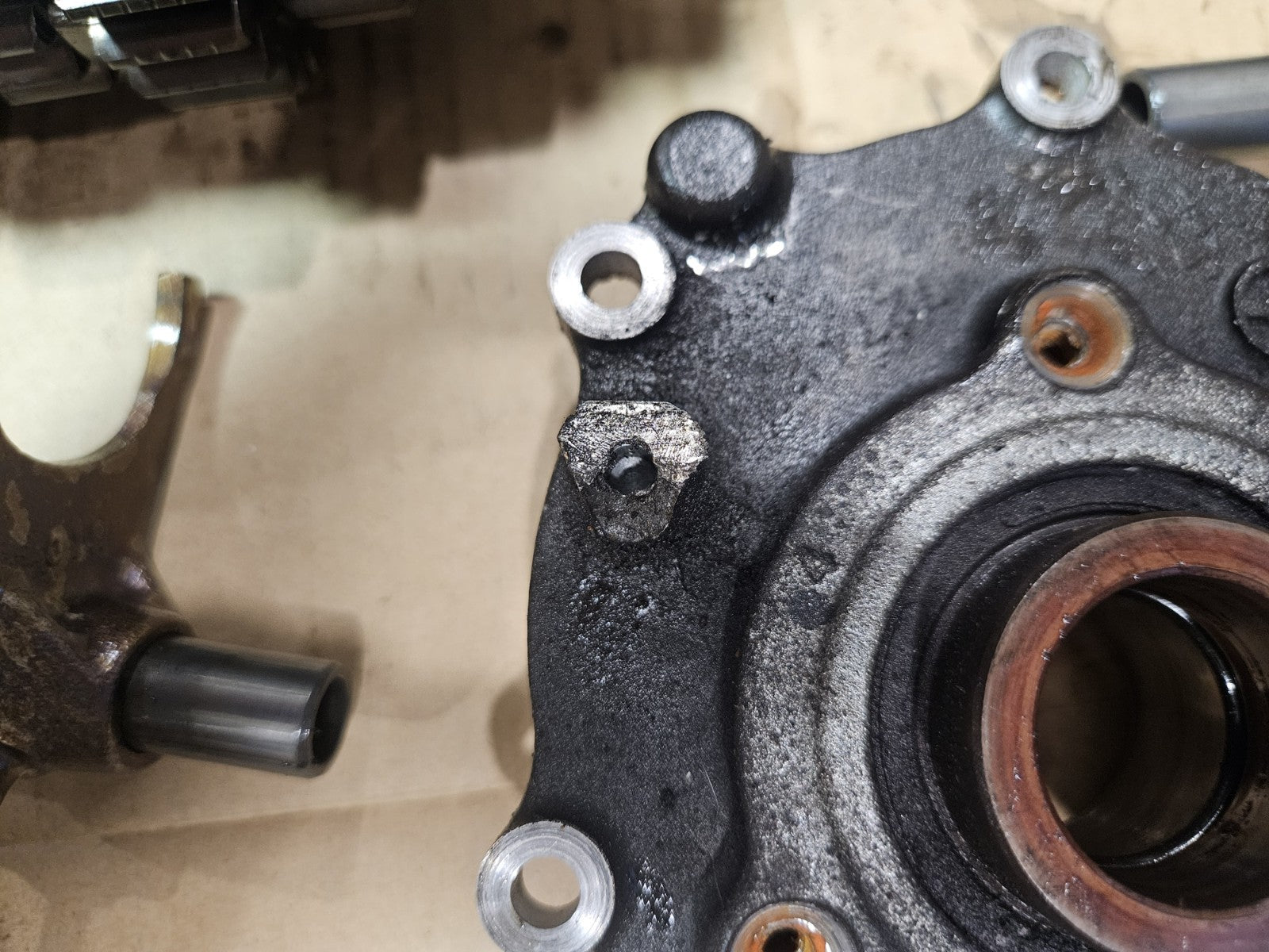 2015 Suzuki GSXR1000 Transmission, engine trans gears Shift Forks. See Pictures