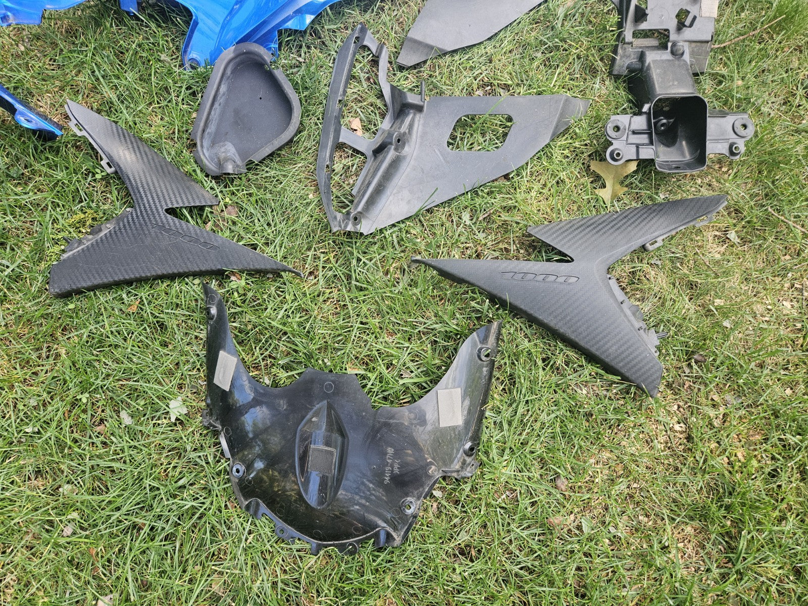 OEM Fairing Plastic SUZUKI GSXR 1000 2009-2016 OEM LOT ASSORTED. SEE DESCRIPTION