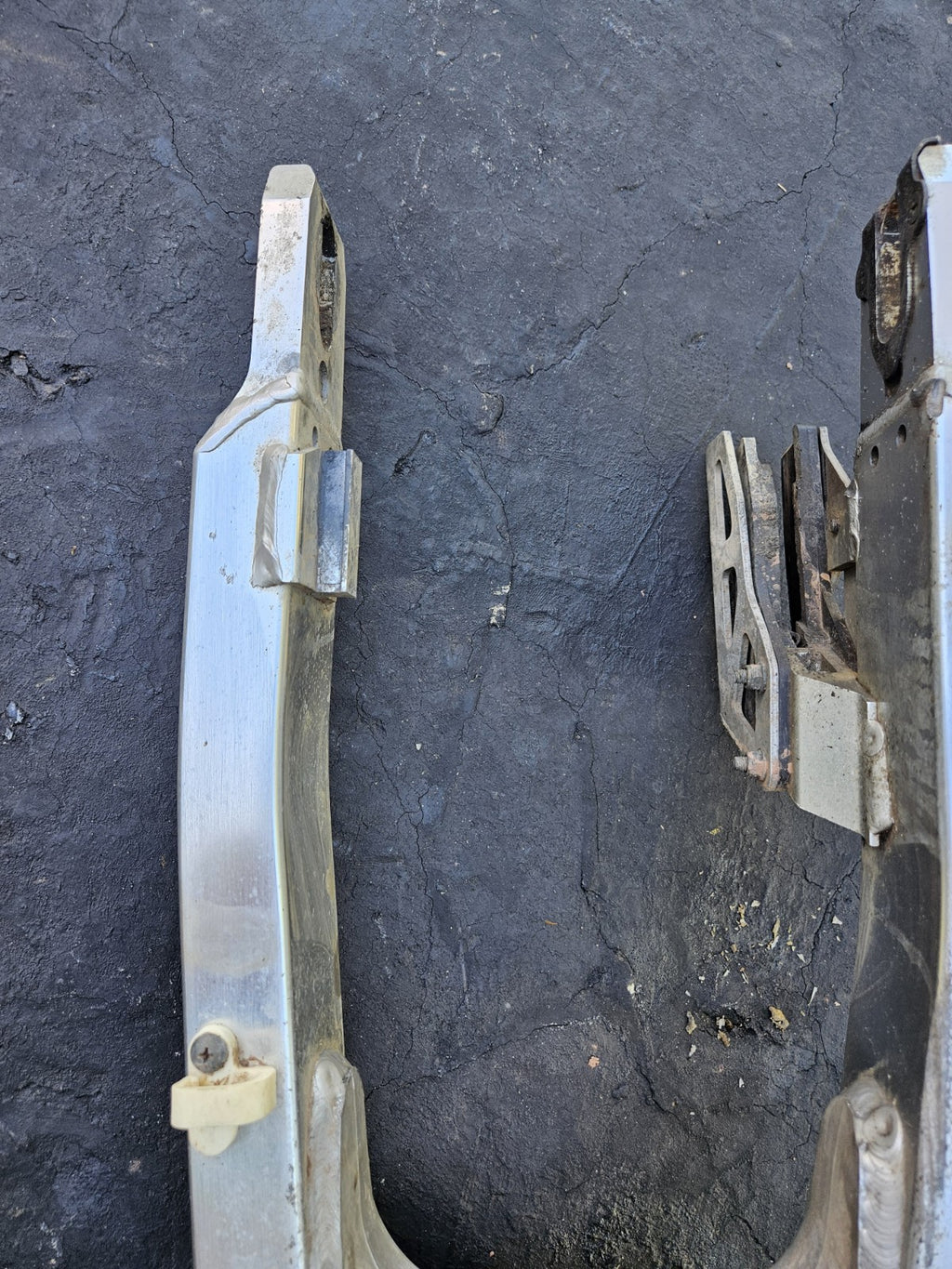 00-22 2015 Suzuki DRZ400 DRZ 400S OEM Rear Swingarm Swing Arm Suspension