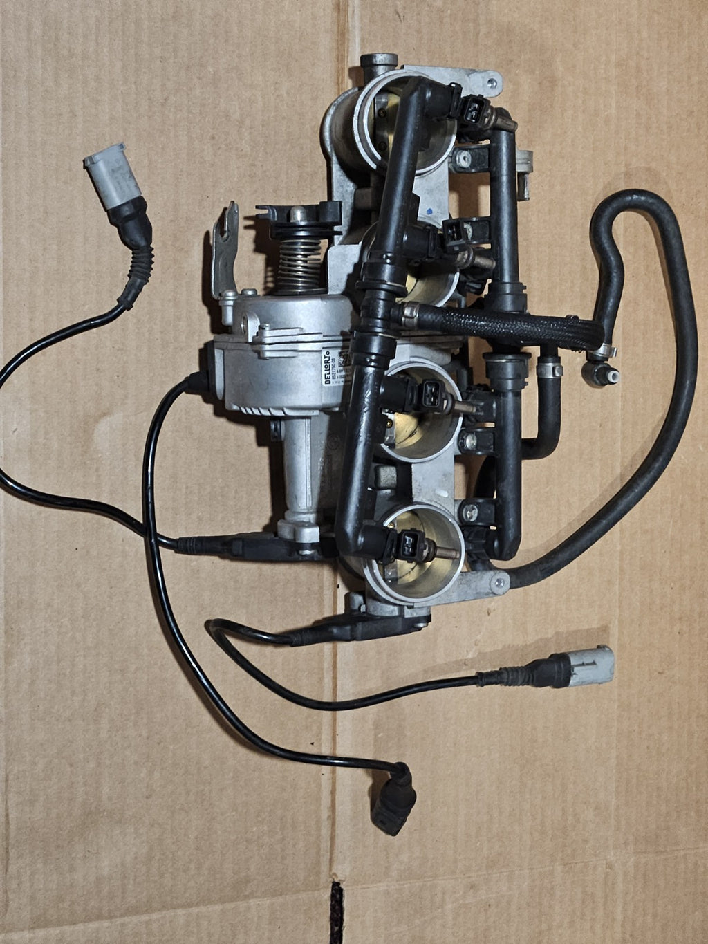 2013 09-14 BMW S1000RR OEM THROTTLE BODIES BODY FUEL INJECTORS CARBS OEM