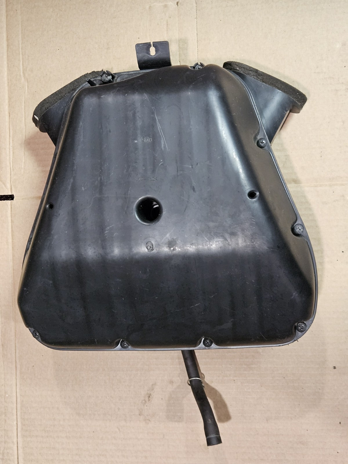 2008-2021 Suzuki Hayabusa GSX1300R Motorcycle Air Intake Box Airbox OEM Assembly