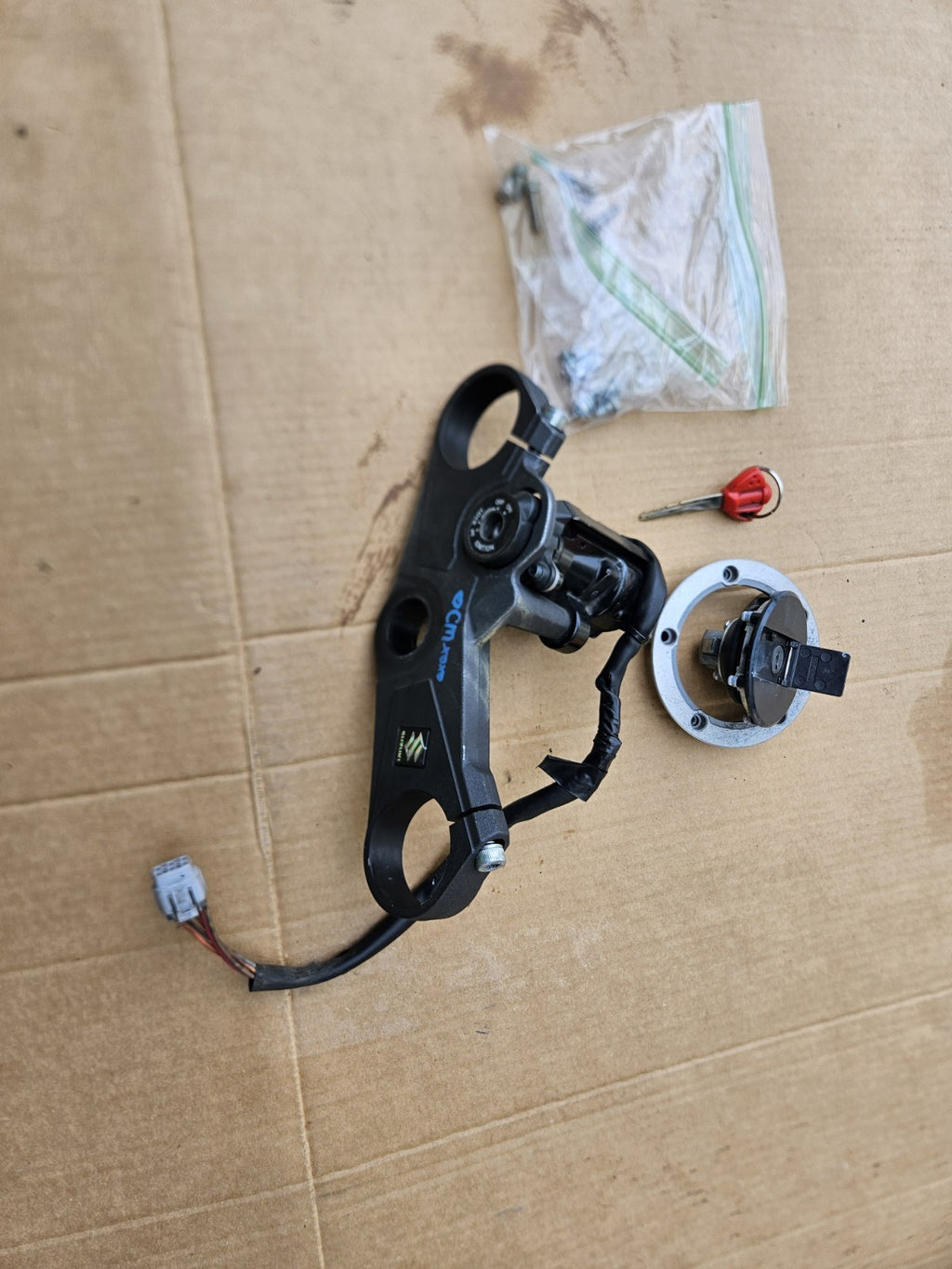 07-15 2015 SUZUKI GSXR 1000 OEM IGNITION LOCK KEY SET W/ GAS CAP AND LOCK