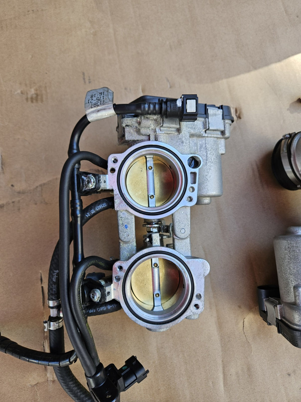 Aprilia RSV4 1100 V4 21+ 2022 OEM Front & Rear Throttle Bodies Body Intake TPS