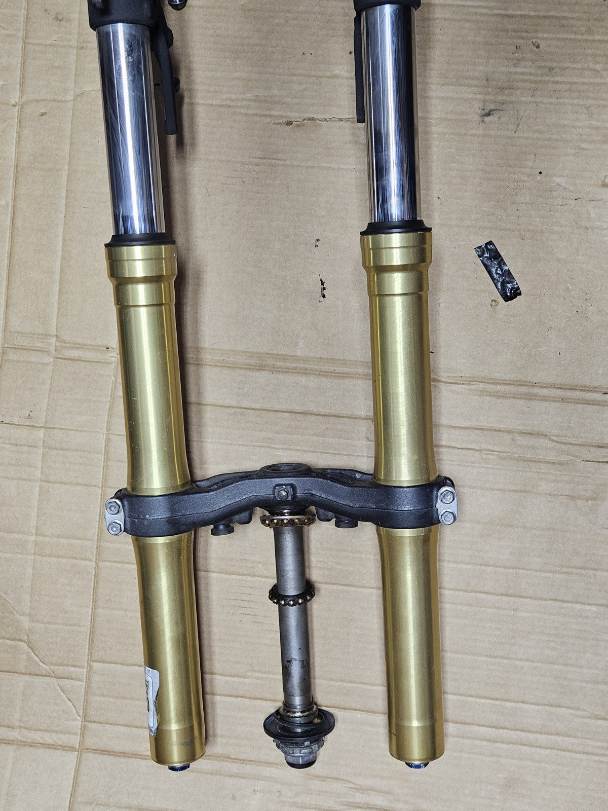 2011 HONDA CB1000R FRONT FORKS SHOCK SUSPENSION SET PAIR Triple Tree OEM