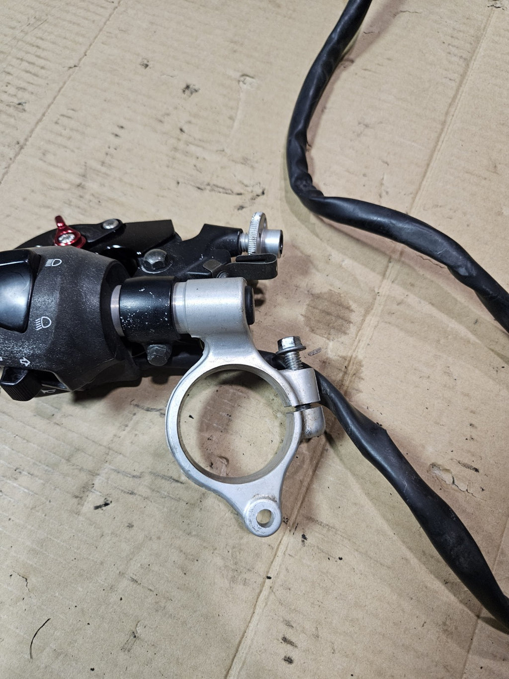 2003 Suzuki GSXR750 LEFT CLIP ON HANDLEBAR W SWITCHES 37400-40F80 56151-35F01