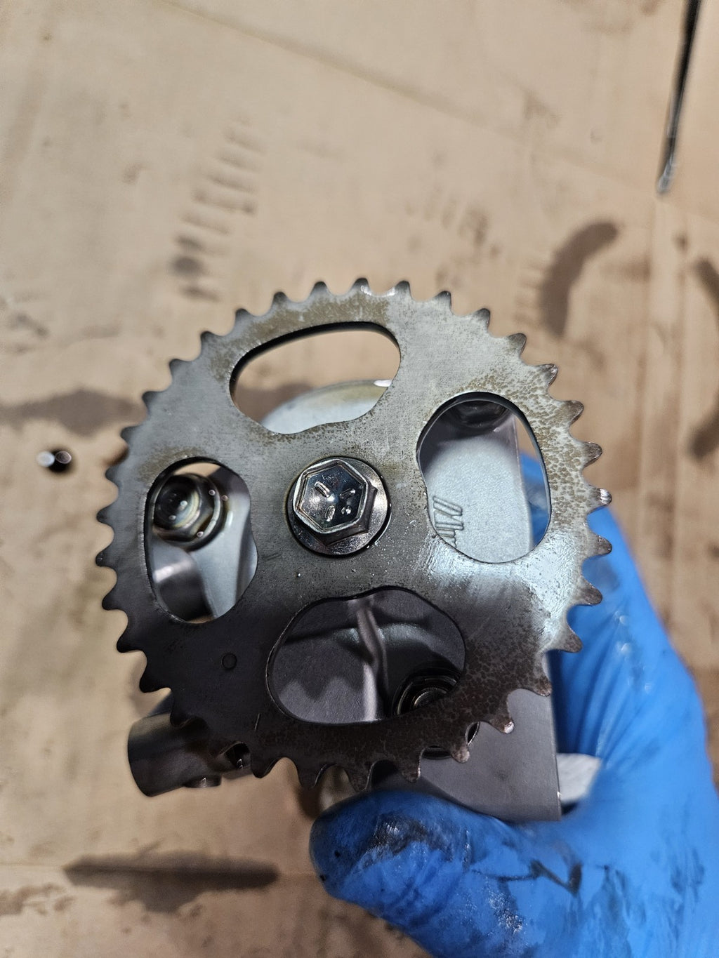 09-16 2015  Suzuki GSXR 1000 Engine Motor Oil Pump OEM