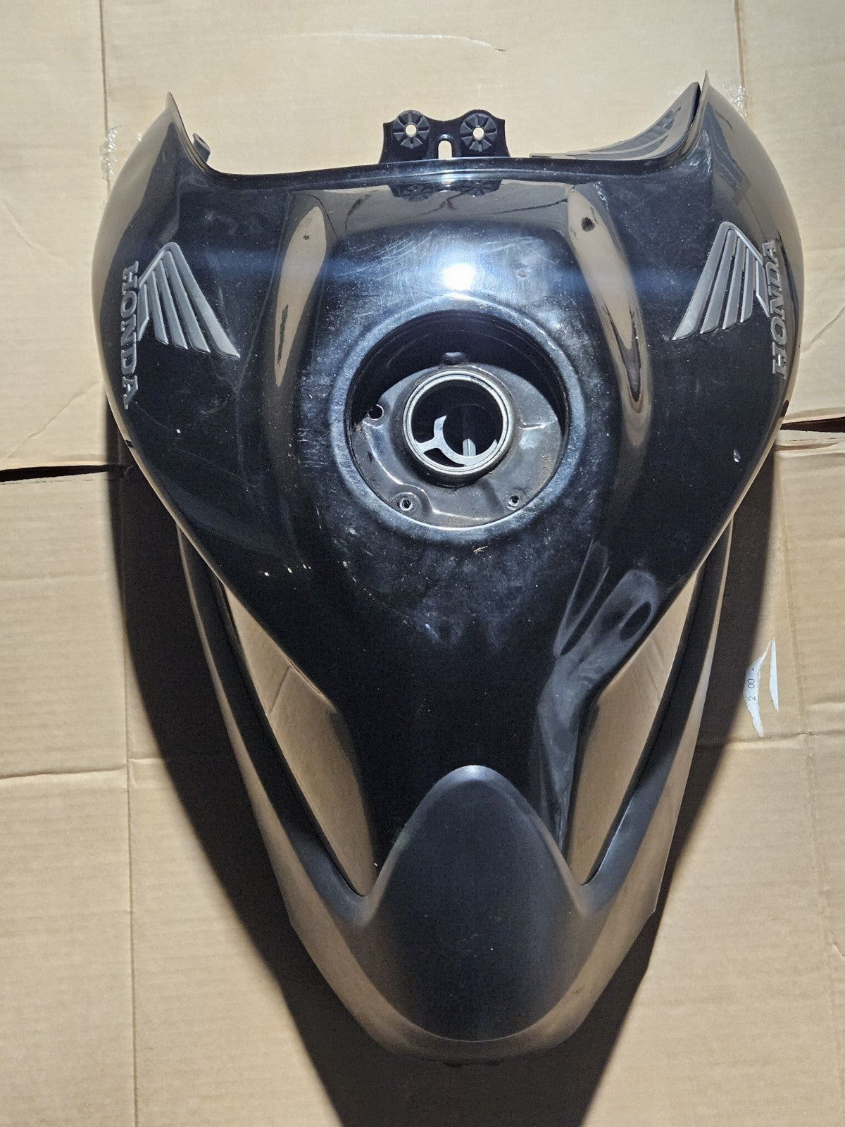 08-16 CB1000R SMALL DENT GAS TANK FUEL CELL PETROL RESERVOIR BLACK OEM