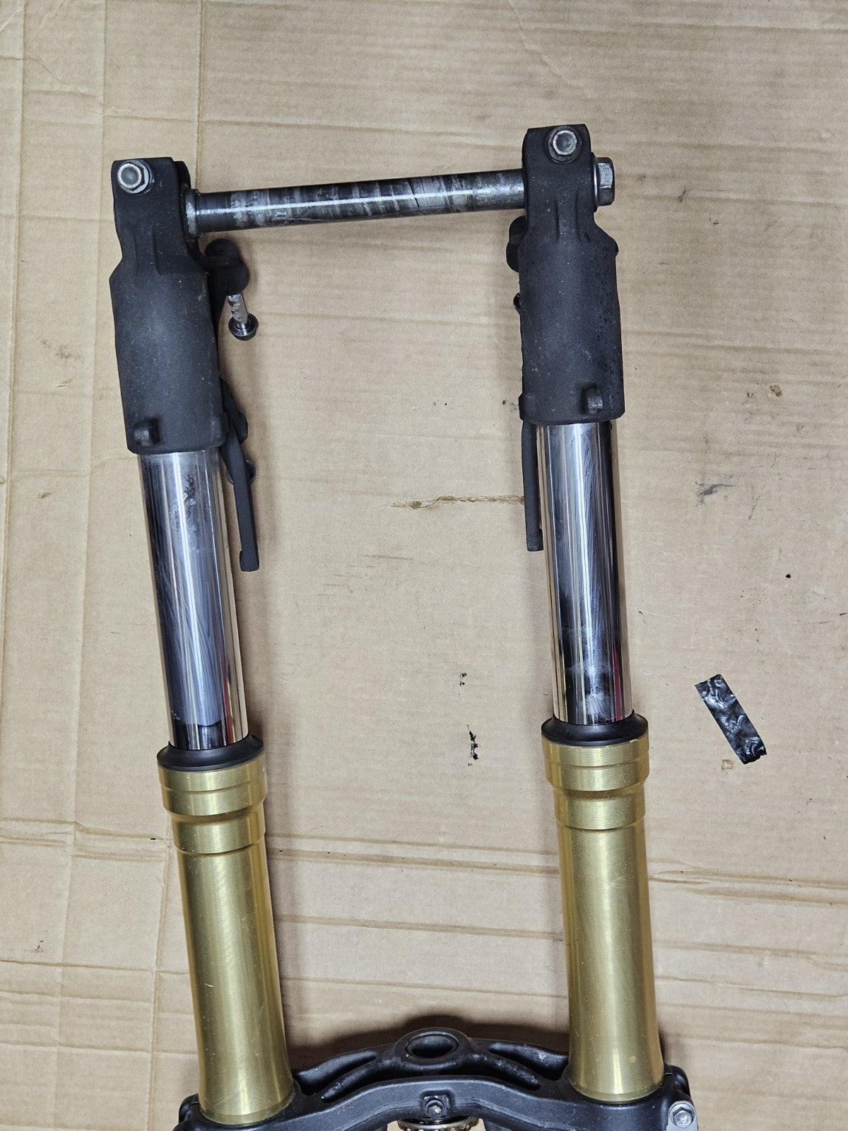 2011 HONDA CB1000R FRONT FORKS SHOCK SUSPENSION SET PAIR Triple Tree OEM