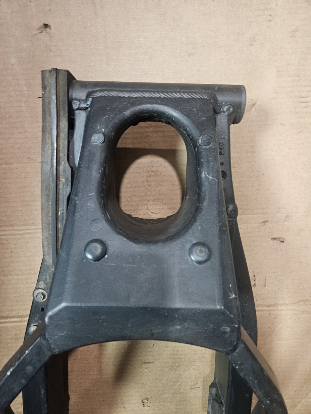 2009 08-20 Suzuki Hayabusa Rear Back Swingarm Shock Swing Arm Suspension OEM