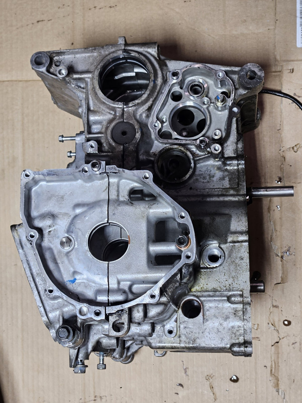 2009 08-12 Suzuki Hayabusa Busa GSXR1300 Crankcase Crank Case Engine Motor Block