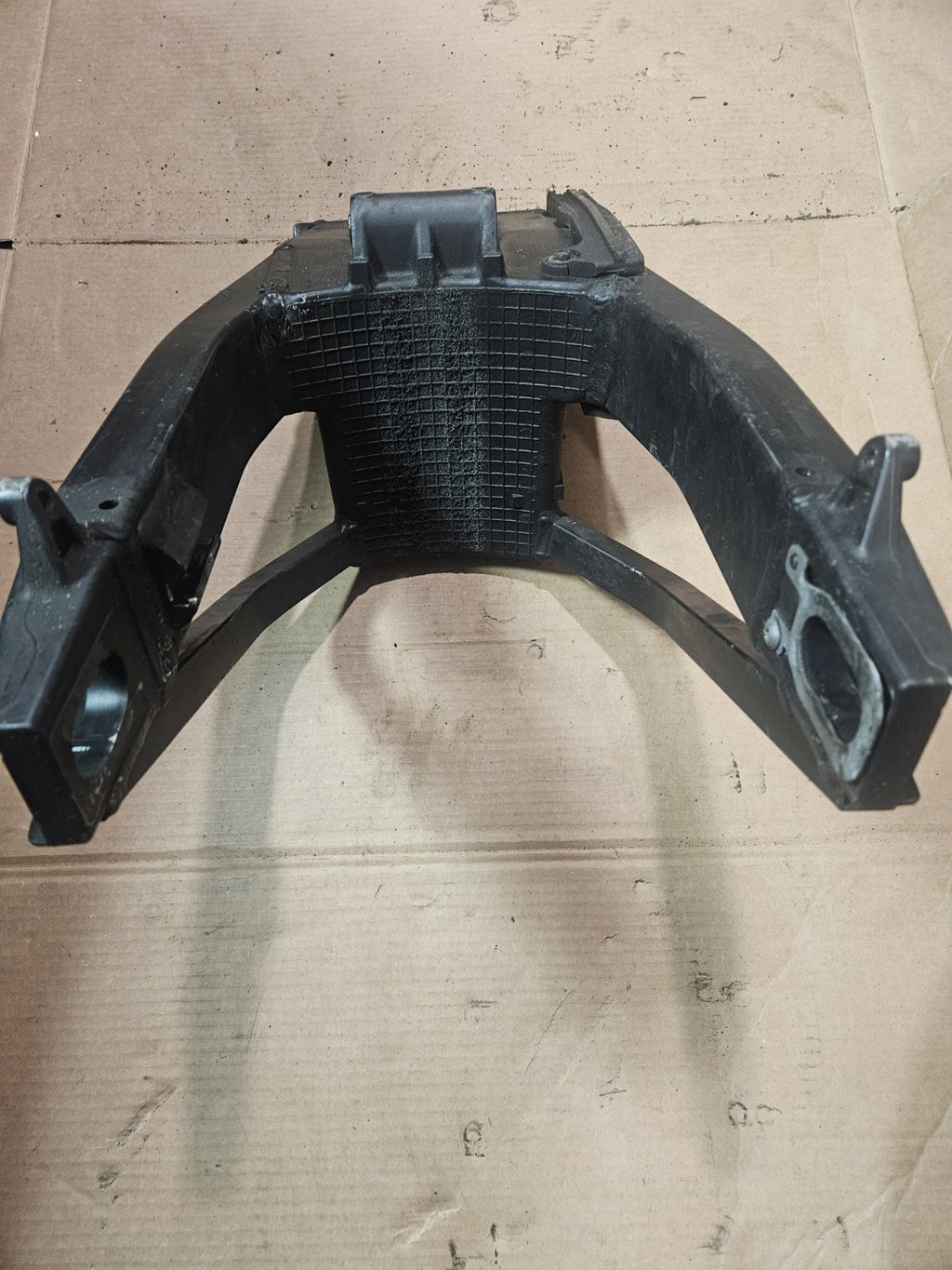 2009 08-20 Suzuki Hayabusa Rear Back Swingarm Shock Swing Arm Suspension OEM