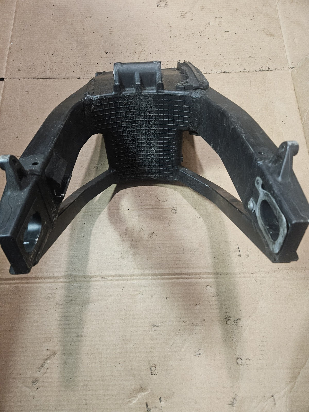 2009 08-20 Suzuki Hayabusa Rear Back Swingarm Shock Swing Arm Suspension OEM