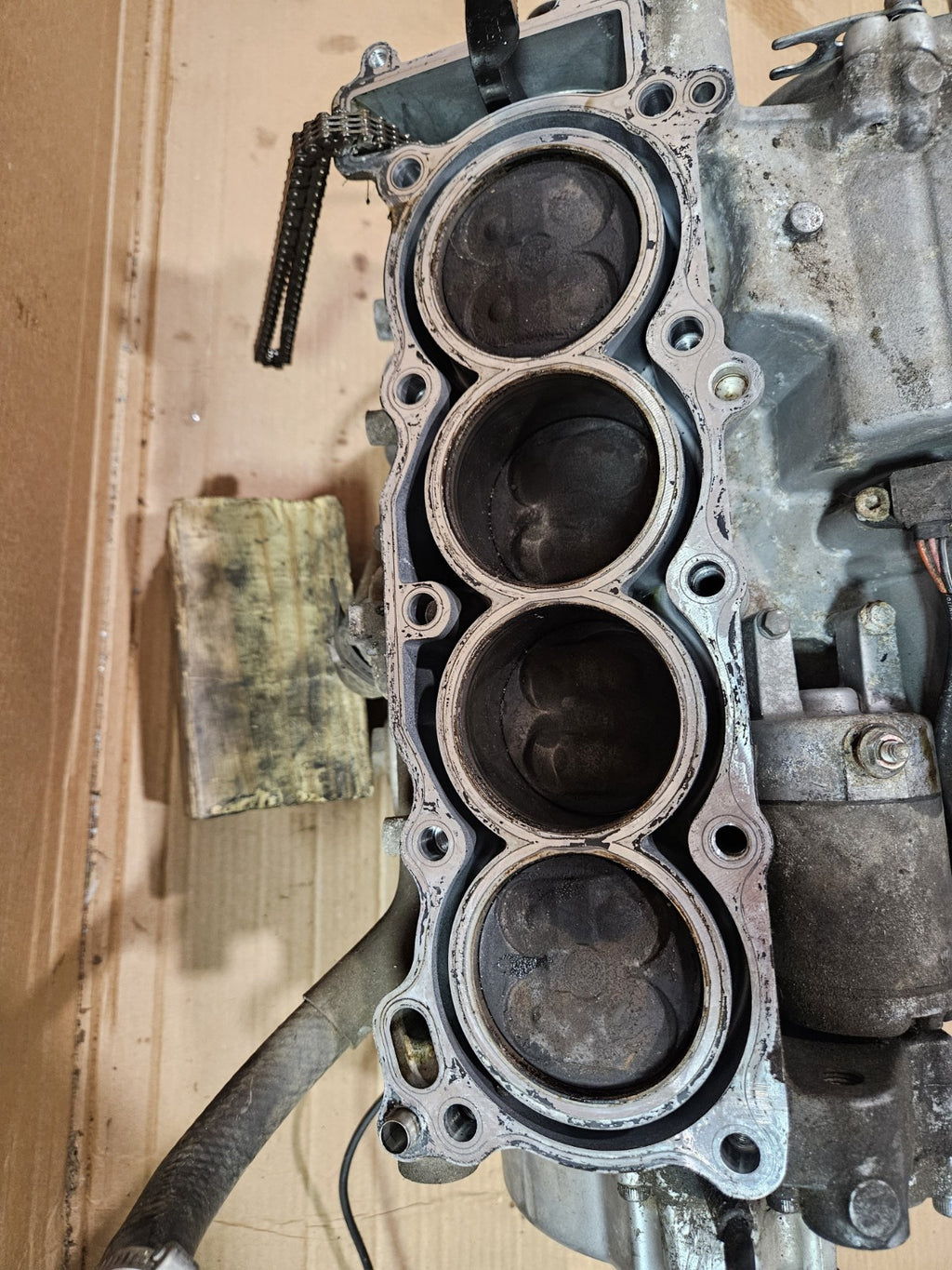 99 00 01 02 YAMAHA YZFR6 YZF-R6 MOTOR ENGINE Bottom End Piston Cylinder Case