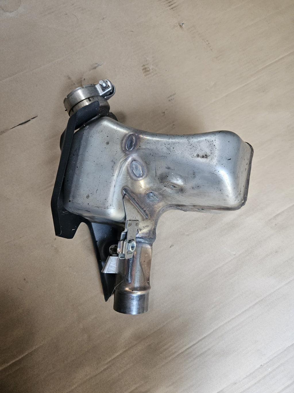 19-23 Kawasaki Ninja Zx6r Oem Exhaust Midpipe Mid Pipe Catalytic Converter