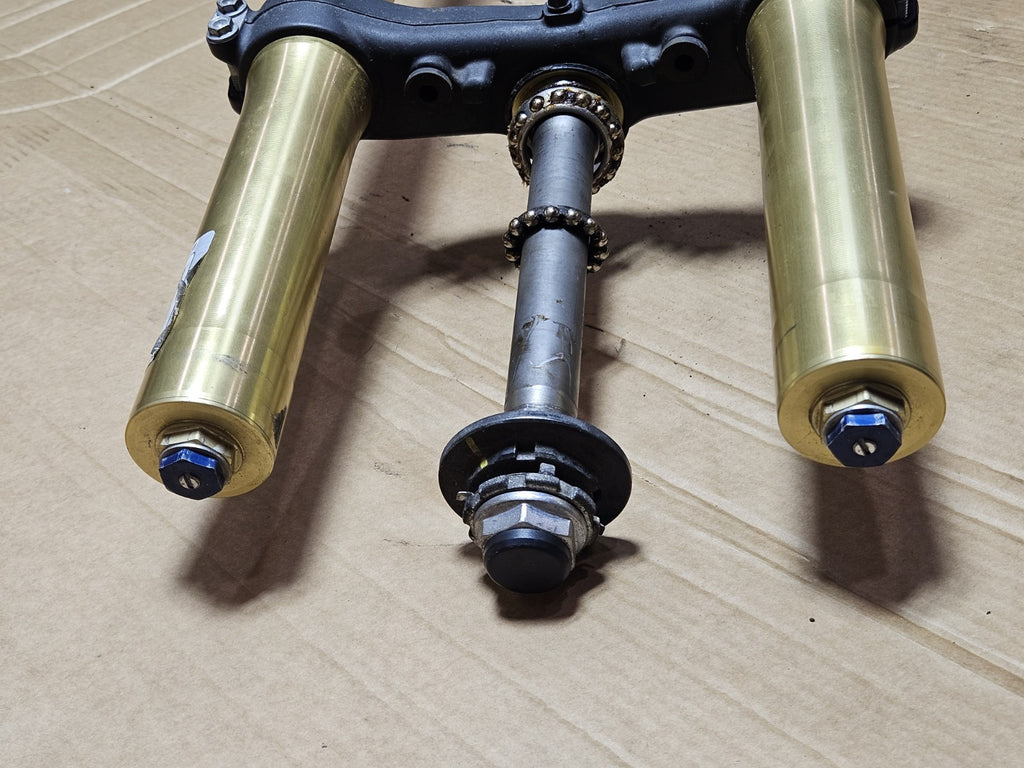 2011 HONDA CB1000R FRONT FORKS SHOCK SUSPENSION SET PAIR Triple Tree OEM