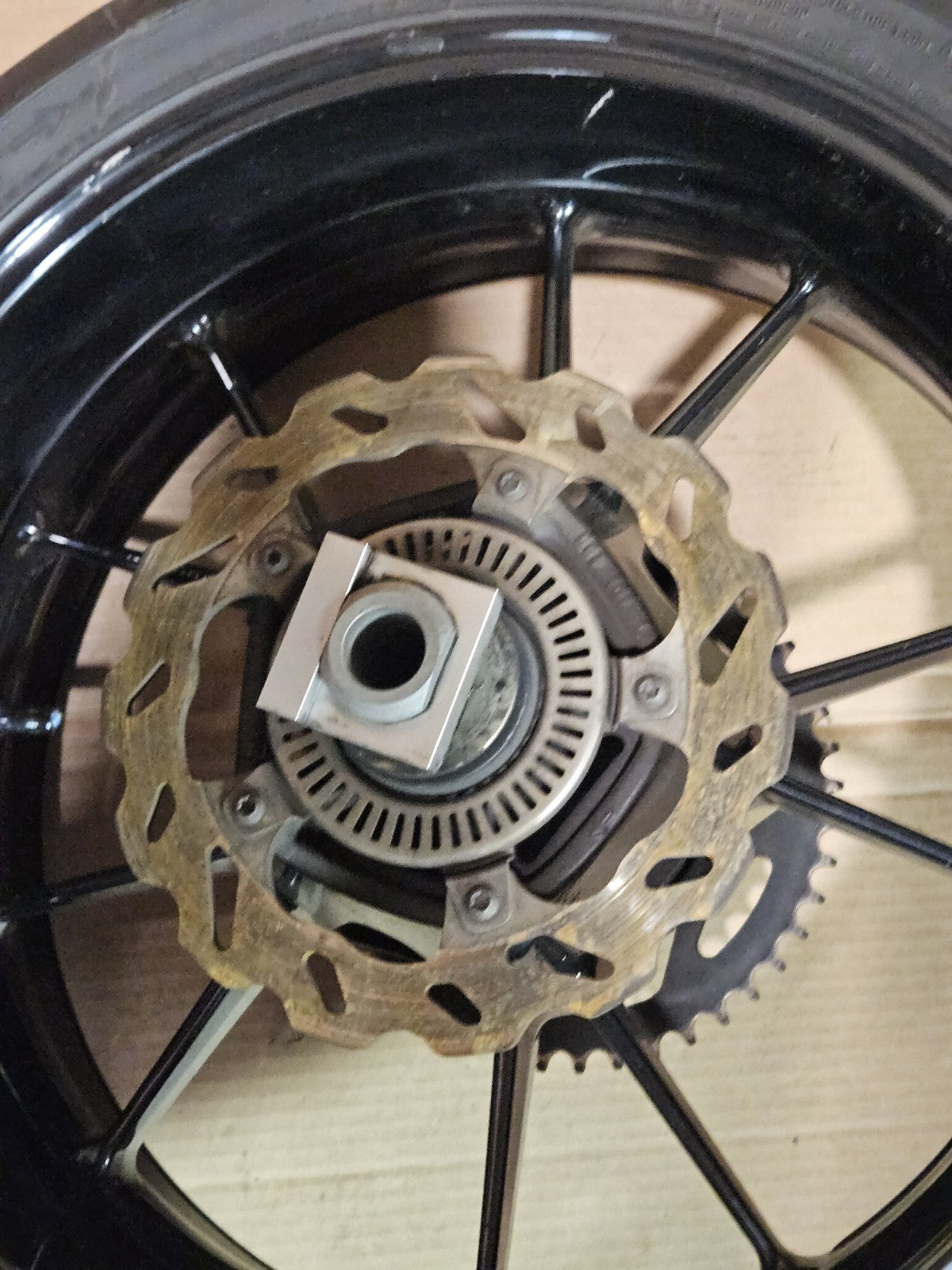 2010-2014 BMW S1000R S1000RR S1000 R RR REAR WHEEL BACK WHEEL OEM REAR RIM