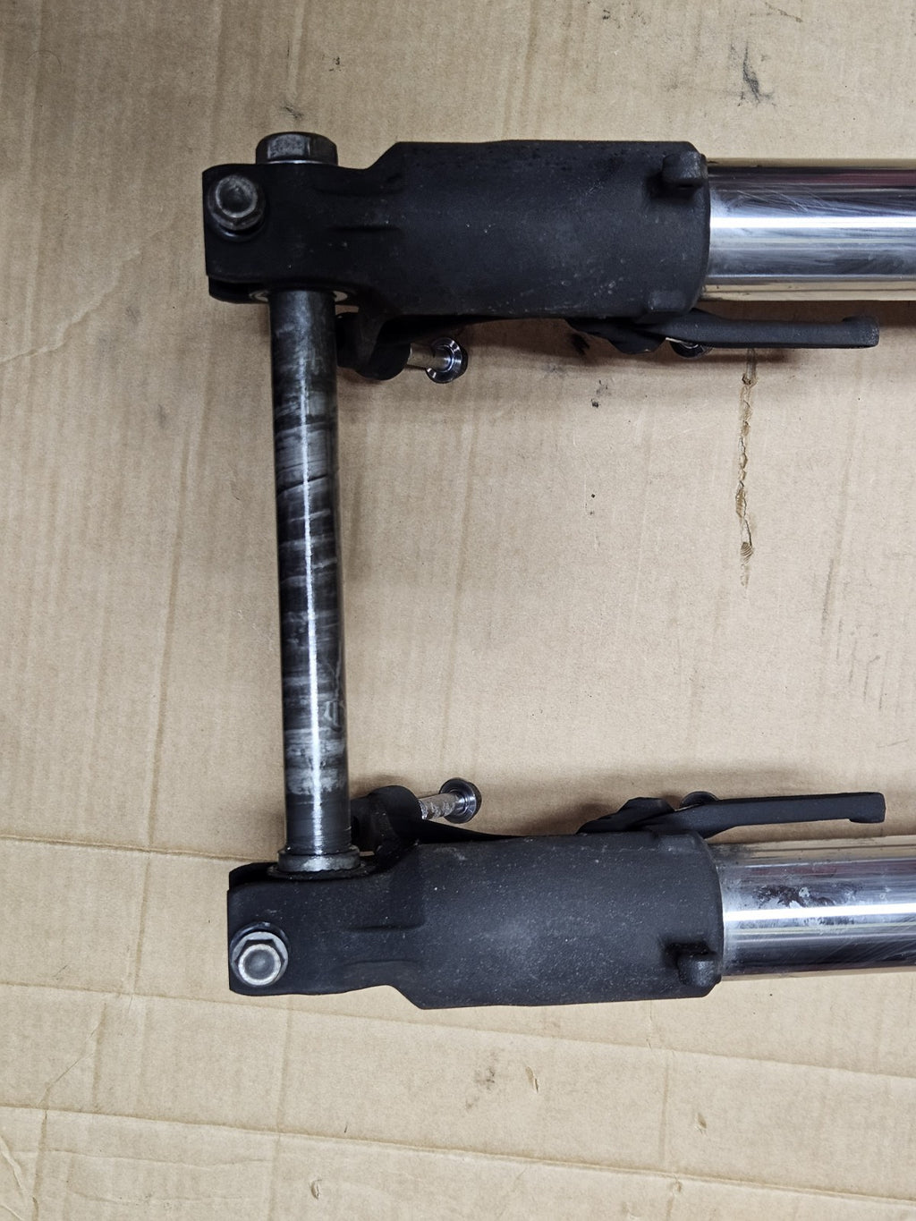2011 HONDA CB1000R FRONT FORKS SHOCK SUSPENSION SET PAIR Triple Tree OEM
