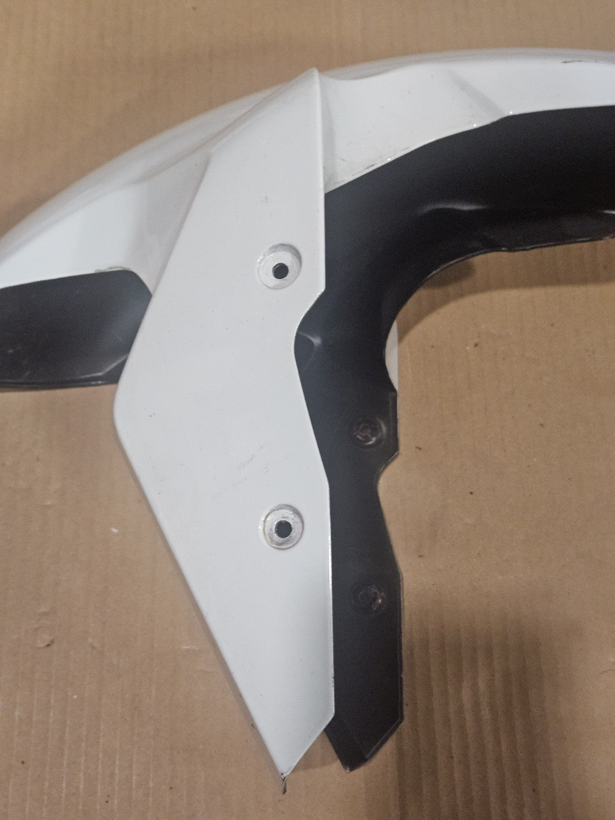 2015 - 2018 BMW S1000RR FRONT WHEEL FENDER COWL FAIRING PLASTIC White