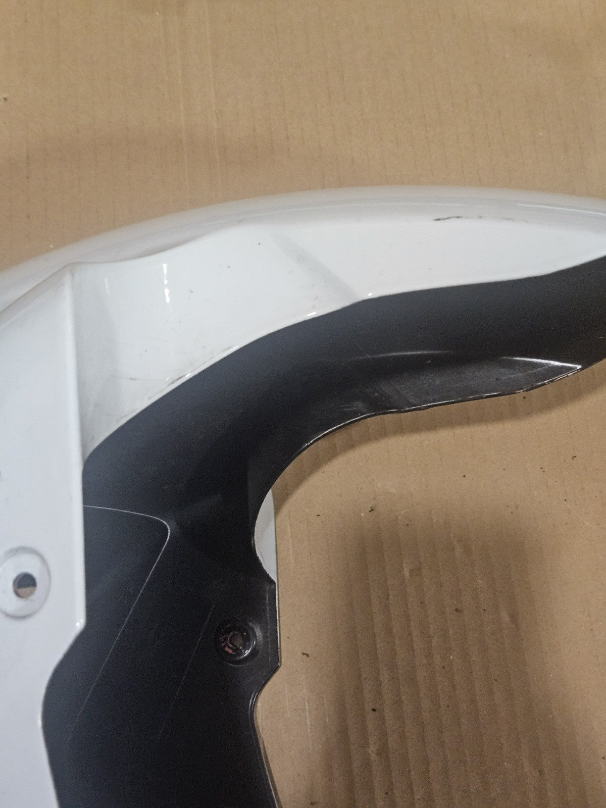 2015 - 2018 BMW S1000RR FRONT WHEEL FENDER COWL FAIRING PLASTIC White