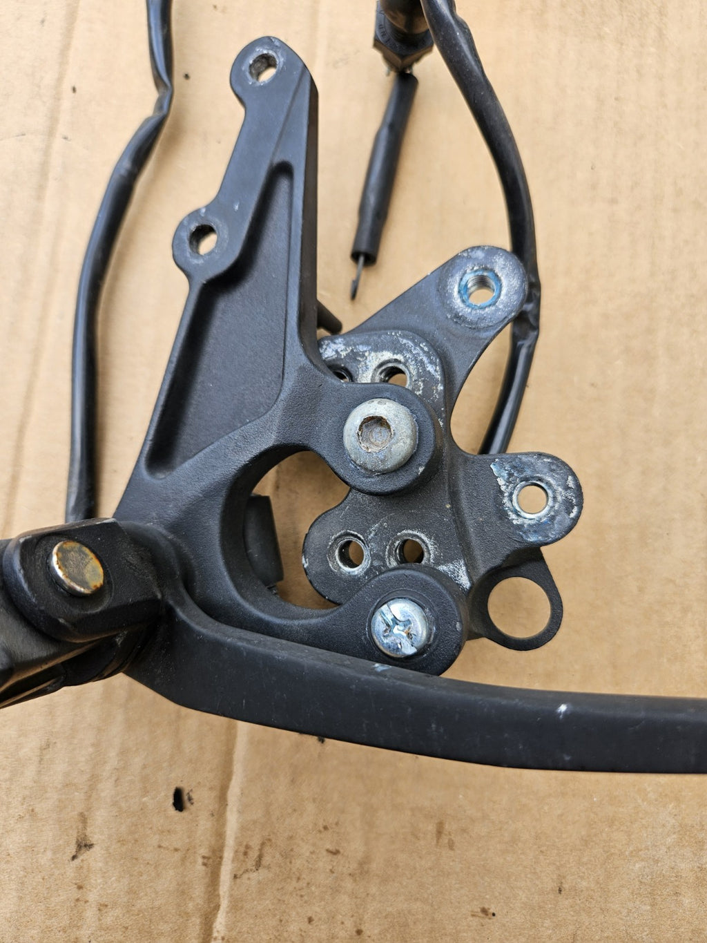 Suzuki GSXR 1000 2015-2016 RH Rear Set Foot Rest Peg Complete OEM 43541-47H10