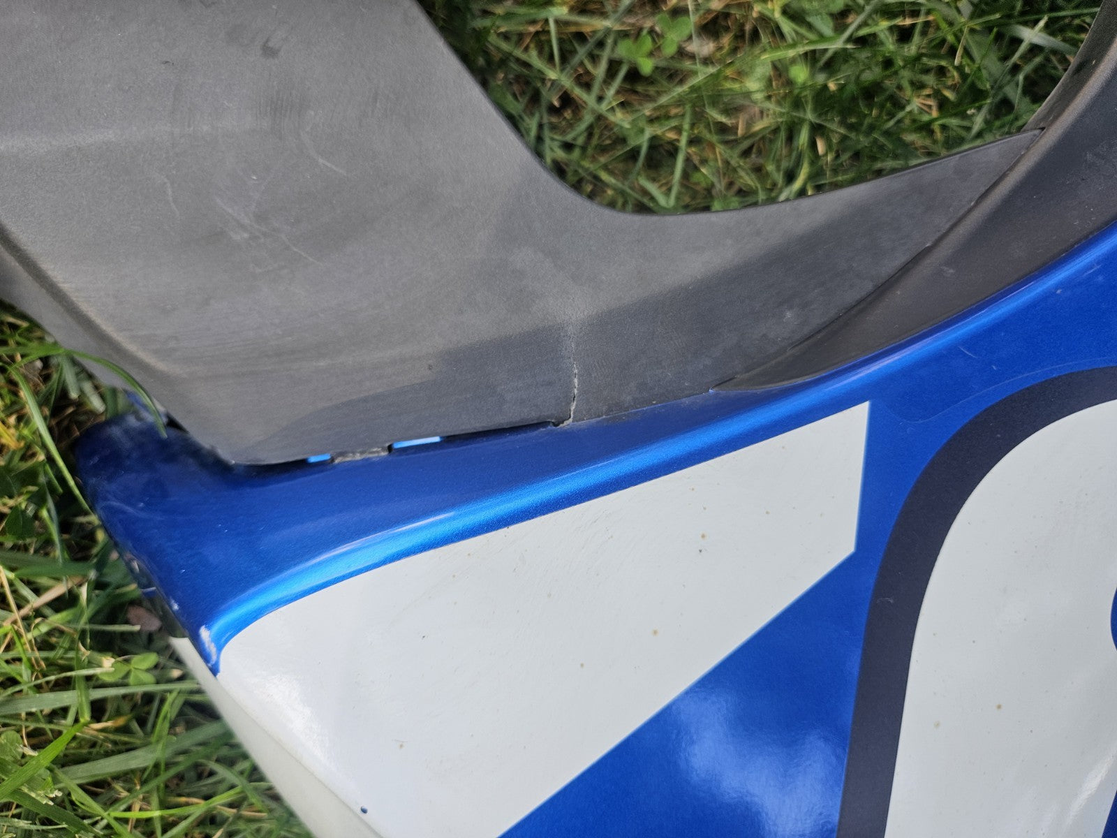 OEM Fairing Plastic SUZUKI GSXR 1000 2009-2016 OEM LOT ASSORTED. SEE DESCRIPTION