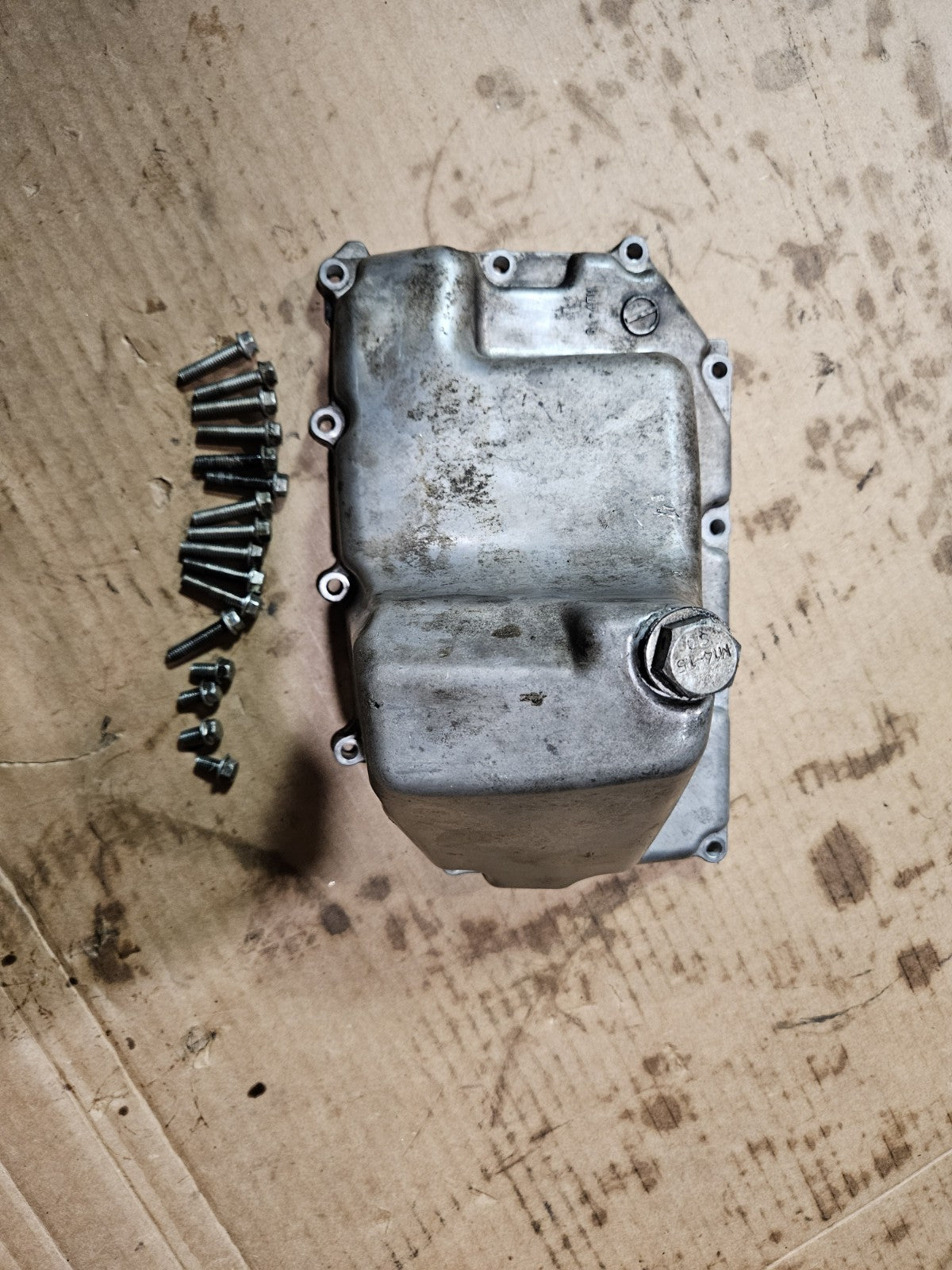 2015 12-16 Suzuki GSXR 1000 GSXR1000 Oil Pan Sump Engine Belly Cover Lower Motor