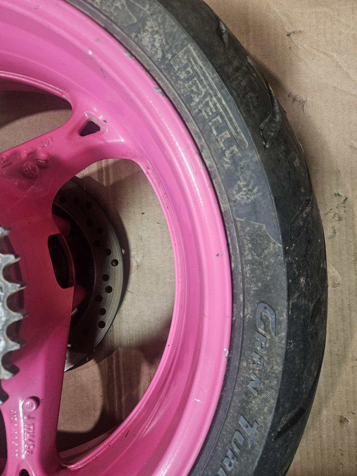 08-17 SUZUKI HAYABUSA GSXR1300 OEM  REAR WHEEL BACK RIM W TIRE 2008 09 11 12 13