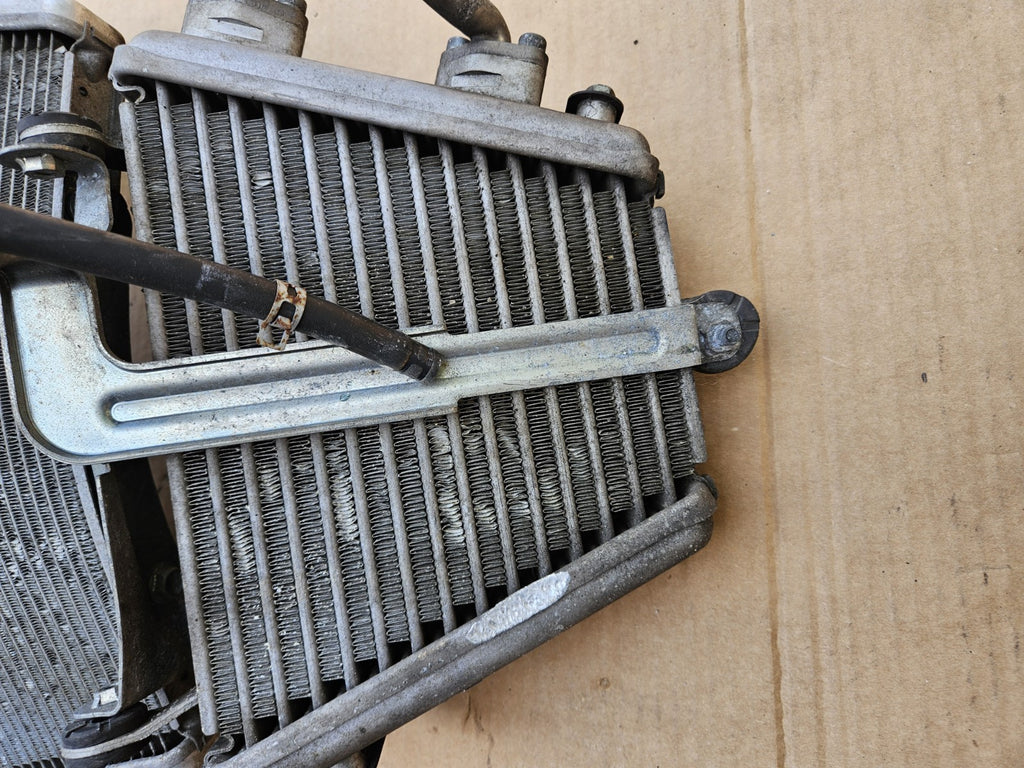 Suzuki Radiator GSXR 1000 2012-2016 OEM 17710-47H10 OIL Cooler, FAN, RESERVOIR