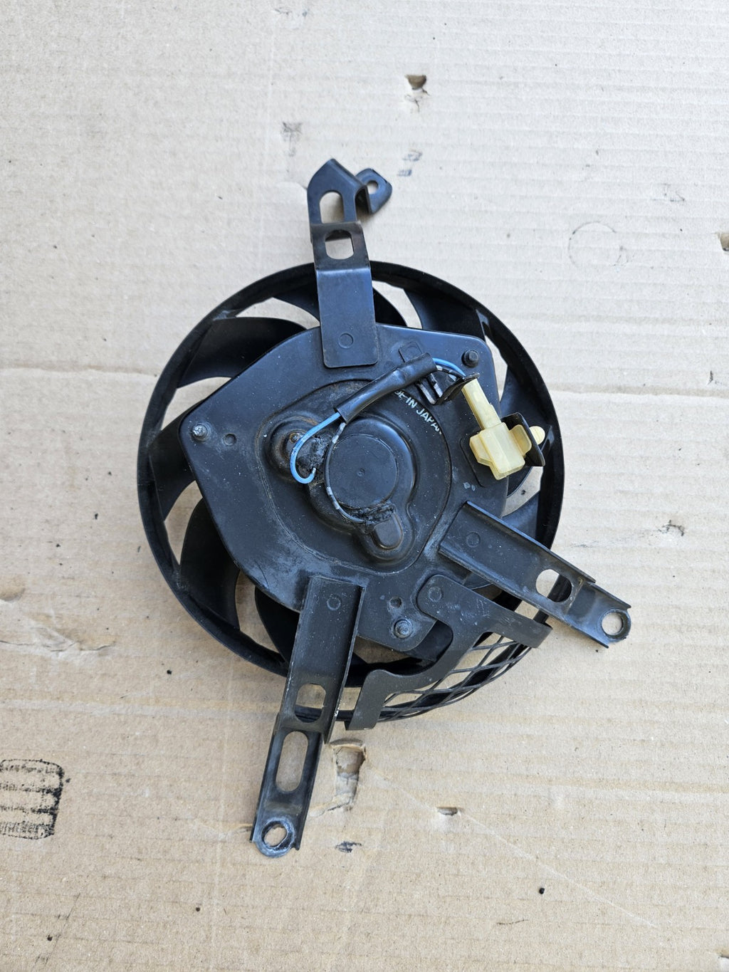 2005 Suzuki Gsxr1000 Engine Radiator Cooling Fan