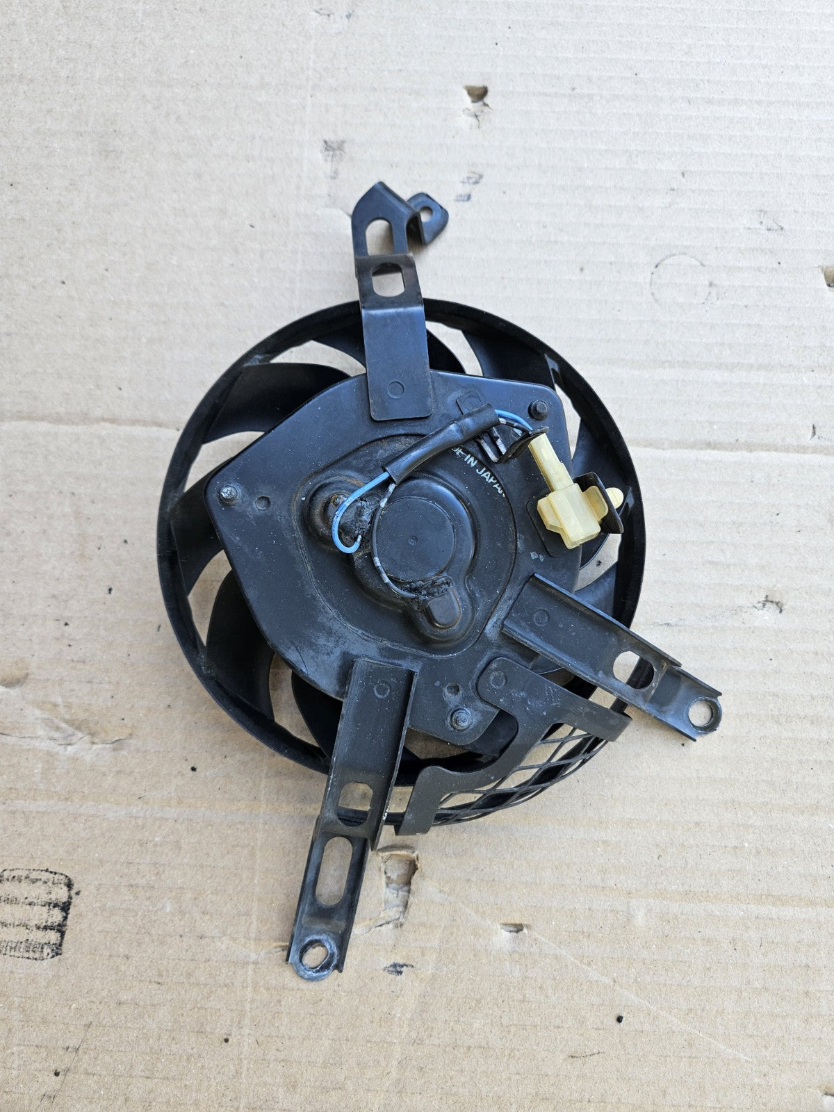 2005 Suzuki Gsxr1000 Engine Radiator Cooling Fan