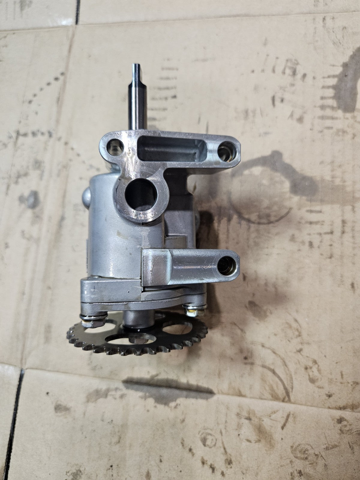 09-16 2015  Suzuki GSXR 1000 Engine Motor Oil Pump OEM