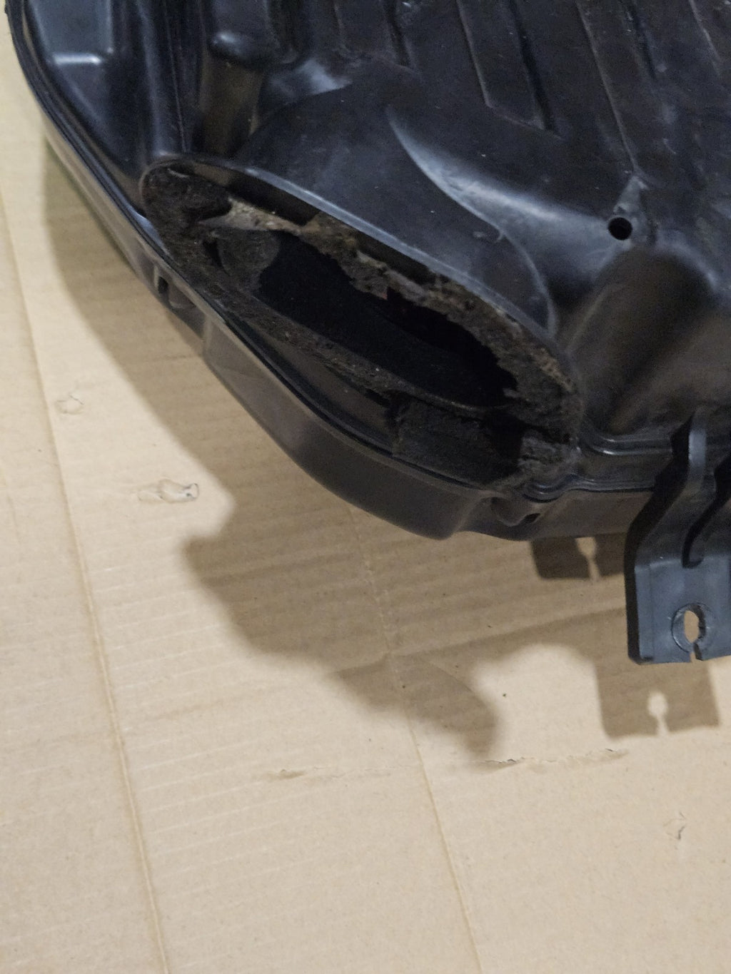 01-03 Suzuki GSXR 750 Intake Air Box Filter Cleaner OEM