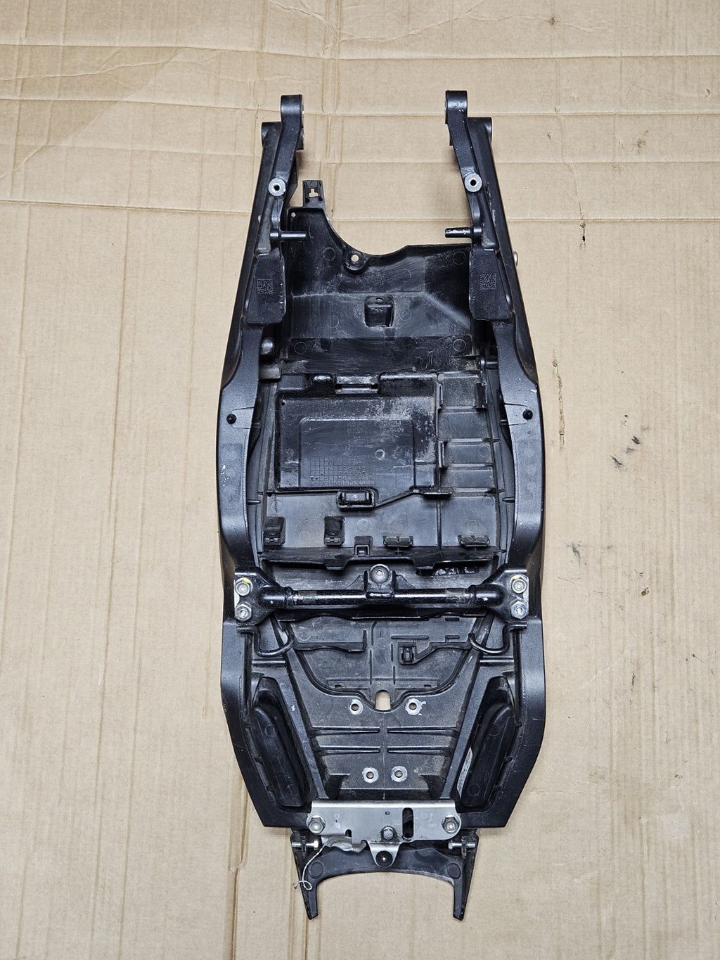 08-16 2011 CB1000R REAR SUBFRAME BACK SUB FRAME TAIL BACK SEAT UNDERTAIL OEM