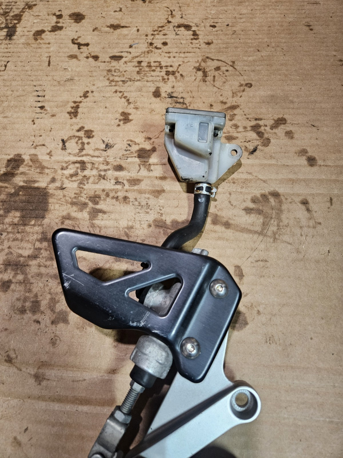 01-03 Suzuki GSXR600 GSXR750 K1-K3 Genuine OEM Right Rearset Footpeg Brake Pedal