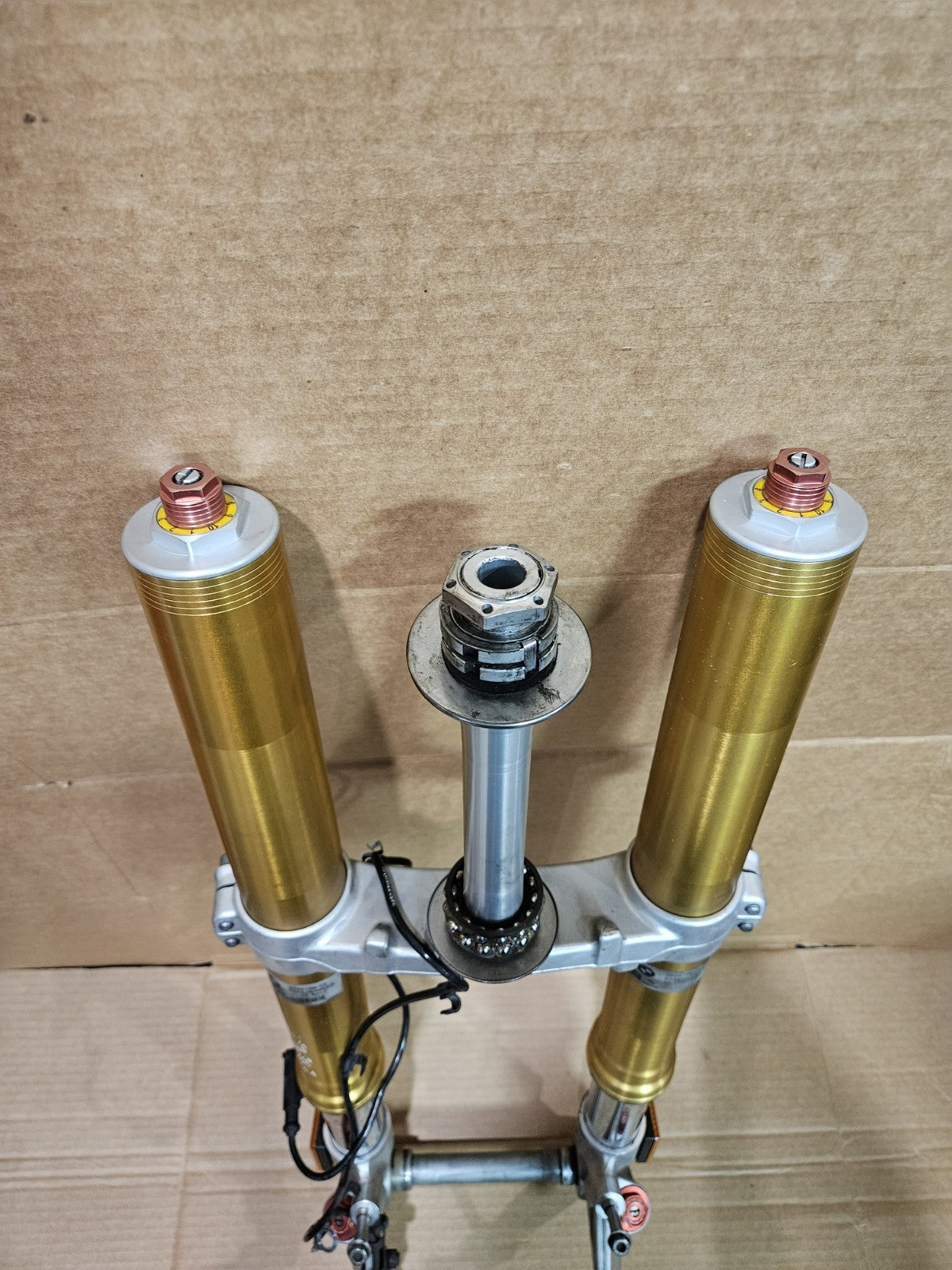 2013 10-14 BMW S1000RR Front Fork Suspension Damper Lower Triple Tree Assembly