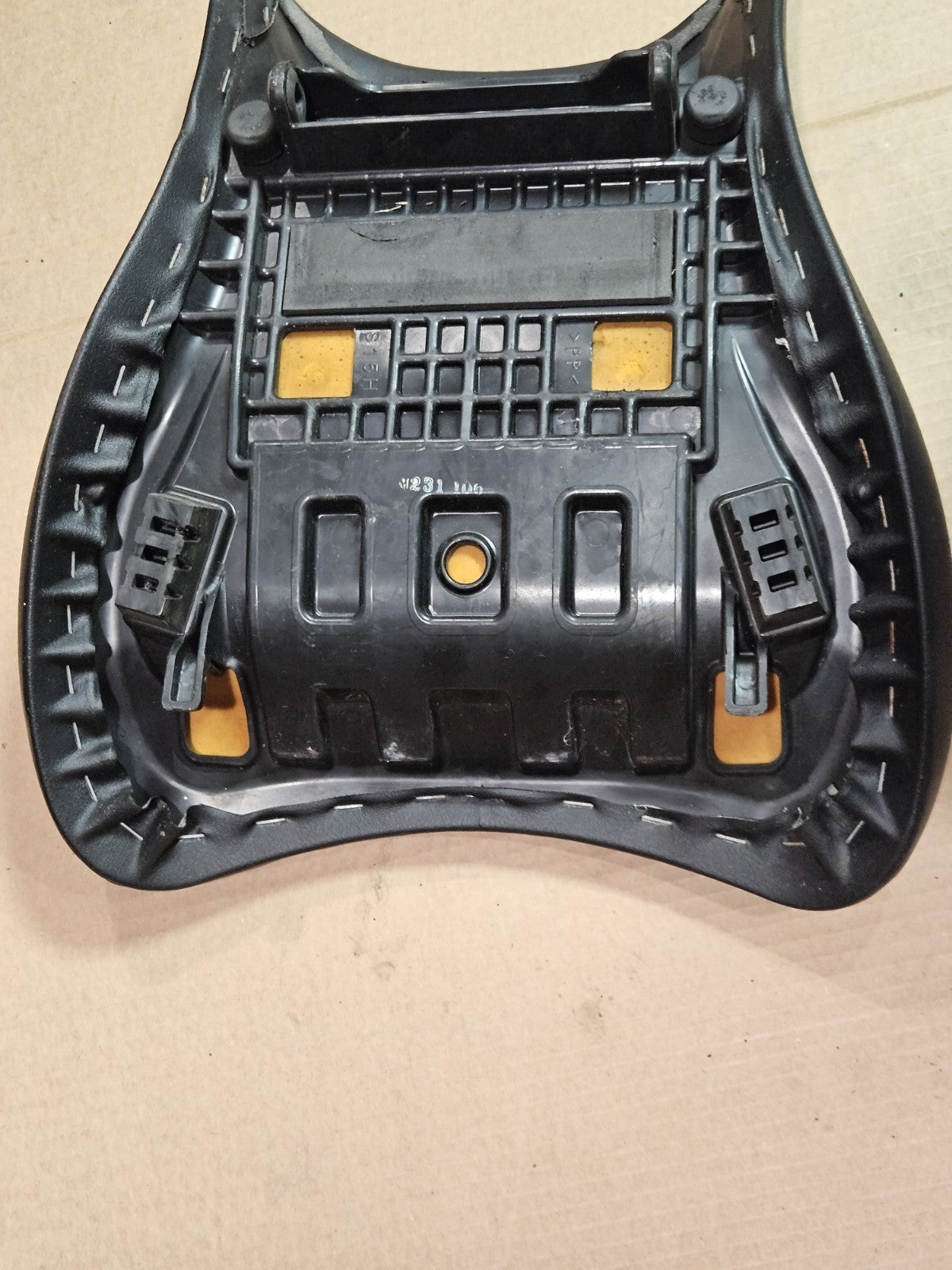 08-20 Suzuki Hayabusa Gsx1300r Front Driver Seat Drivers Cushion Oem Parts