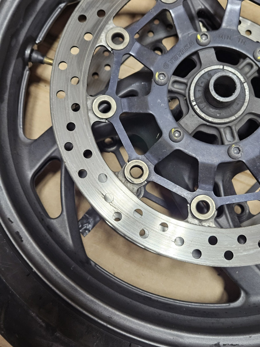 2011 OEM FRONT WHEEL RIM HONDA CB 1000R CB1000 CB1000R 08-14