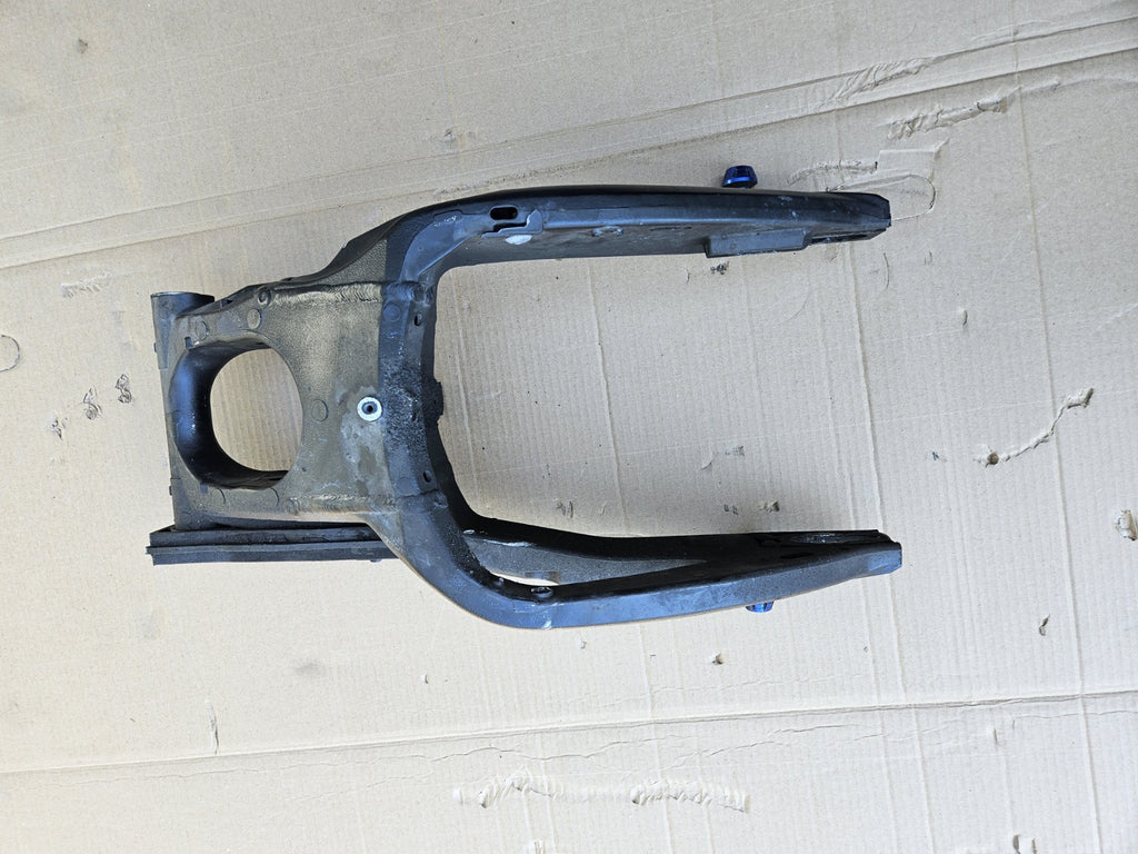 09-16 2015 SUZUKI GSXR1000 OEM REAR SWINGARM BACK SUSPENSION SWING ARM