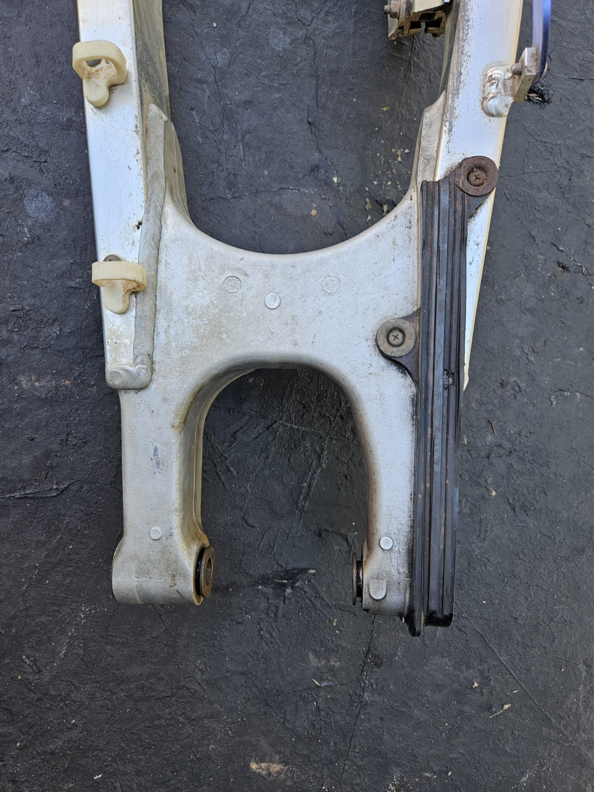 00-22 2015 Suzuki DRZ400 DRZ 400S OEM Rear Swingarm Swing Arm Suspension