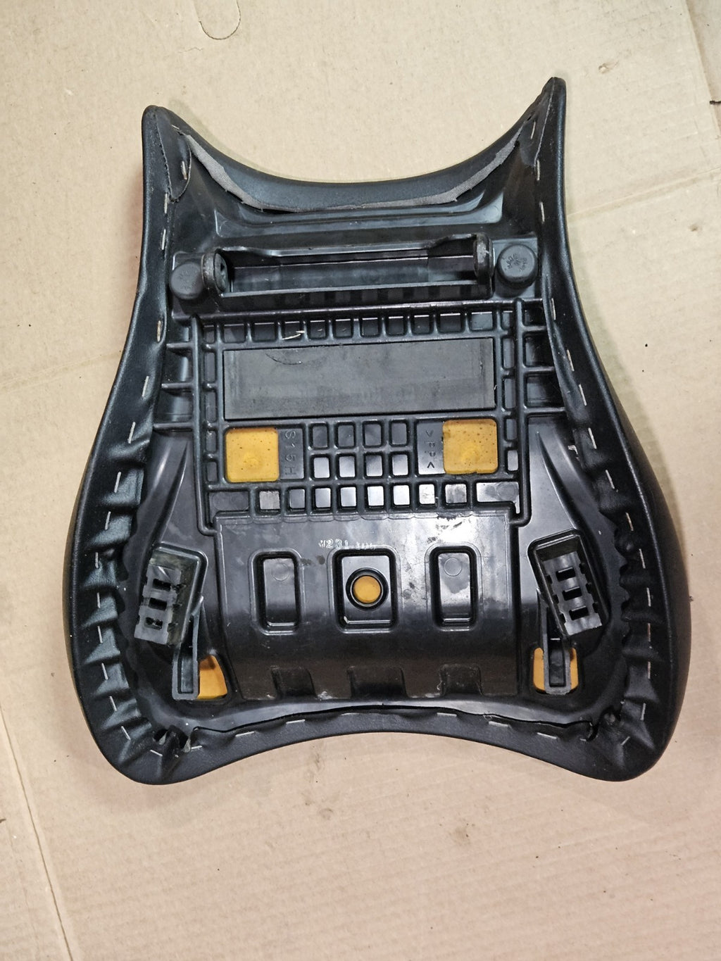 08-20 Suzuki Hayabusa Gsx1300r Front Driver Seat Drivers Cushion Oem Parts