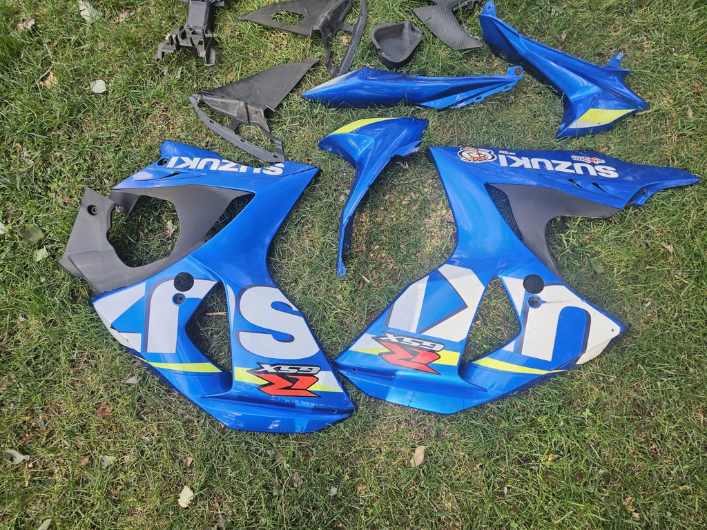OEM Fairing Plastic SUZUKI GSXR 1000 2009-2016 OEM LOT ASSORTED. SEE DESCRIPTION