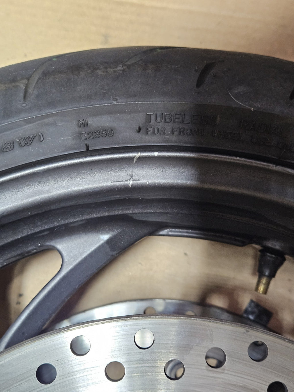 2011 OEM FRONT WHEEL RIM HONDA CB 1000R CB1000 CB1000R 08-14