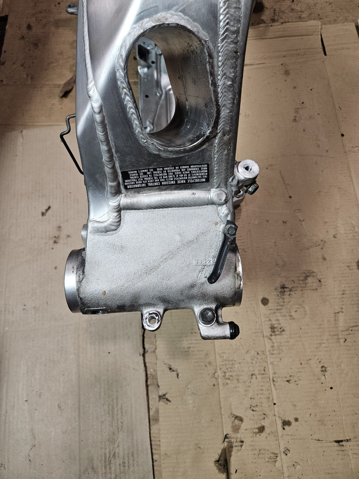 2003 SUZUKI GSXR 750 FRAME CHASSIS With Papers CLEAN