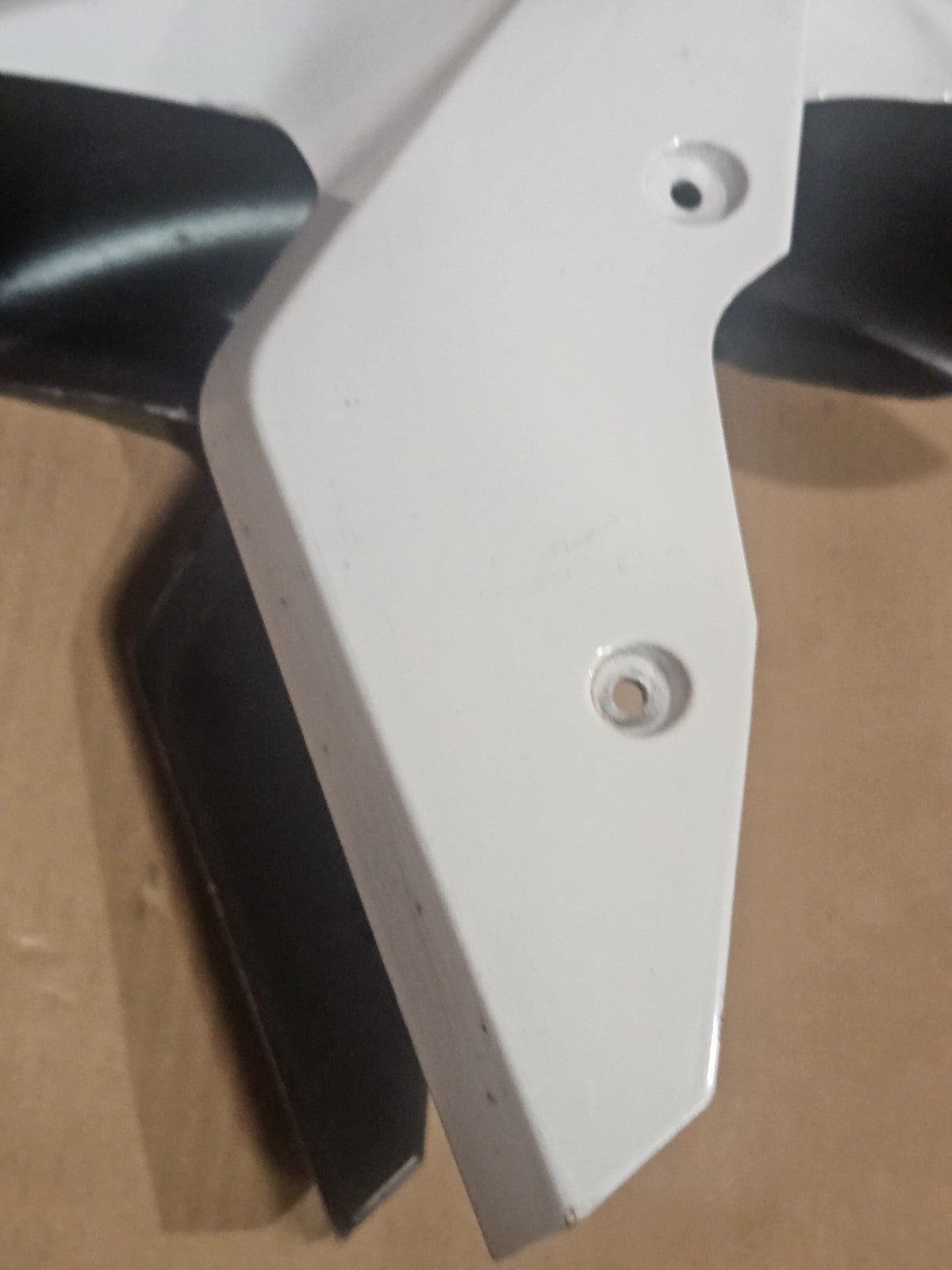 2015 - 2018 BMW S1000RR FRONT WHEEL FENDER COWL FAIRING PLASTIC White