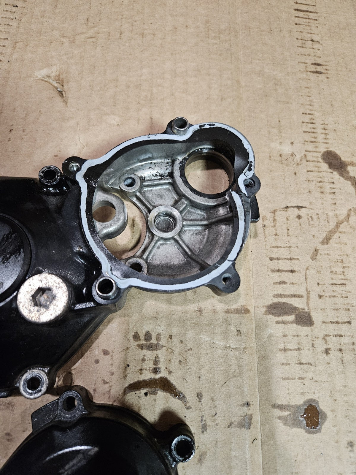 08+ SUZUKI 2009 OEM HAYABUSA STARTER CLUTCH COVER 11380-24F20